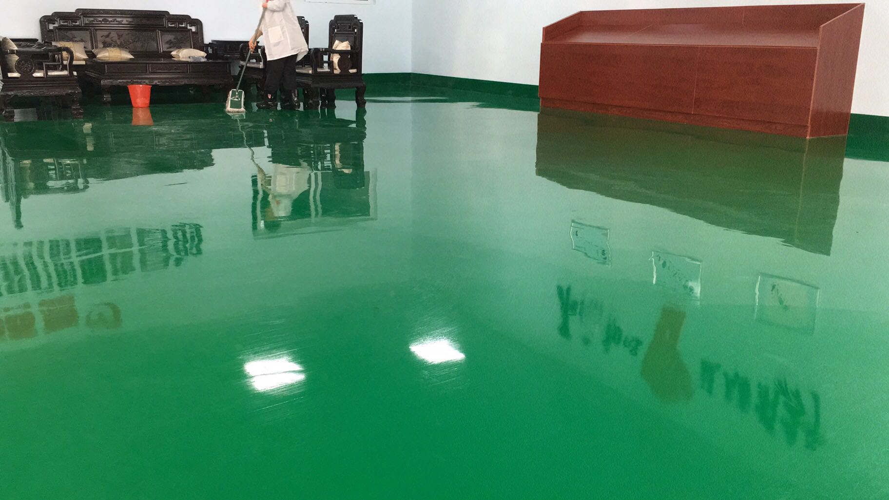 懷化市會同縣電子生產車間環氧防靜電地坪施工完成！感謝合作